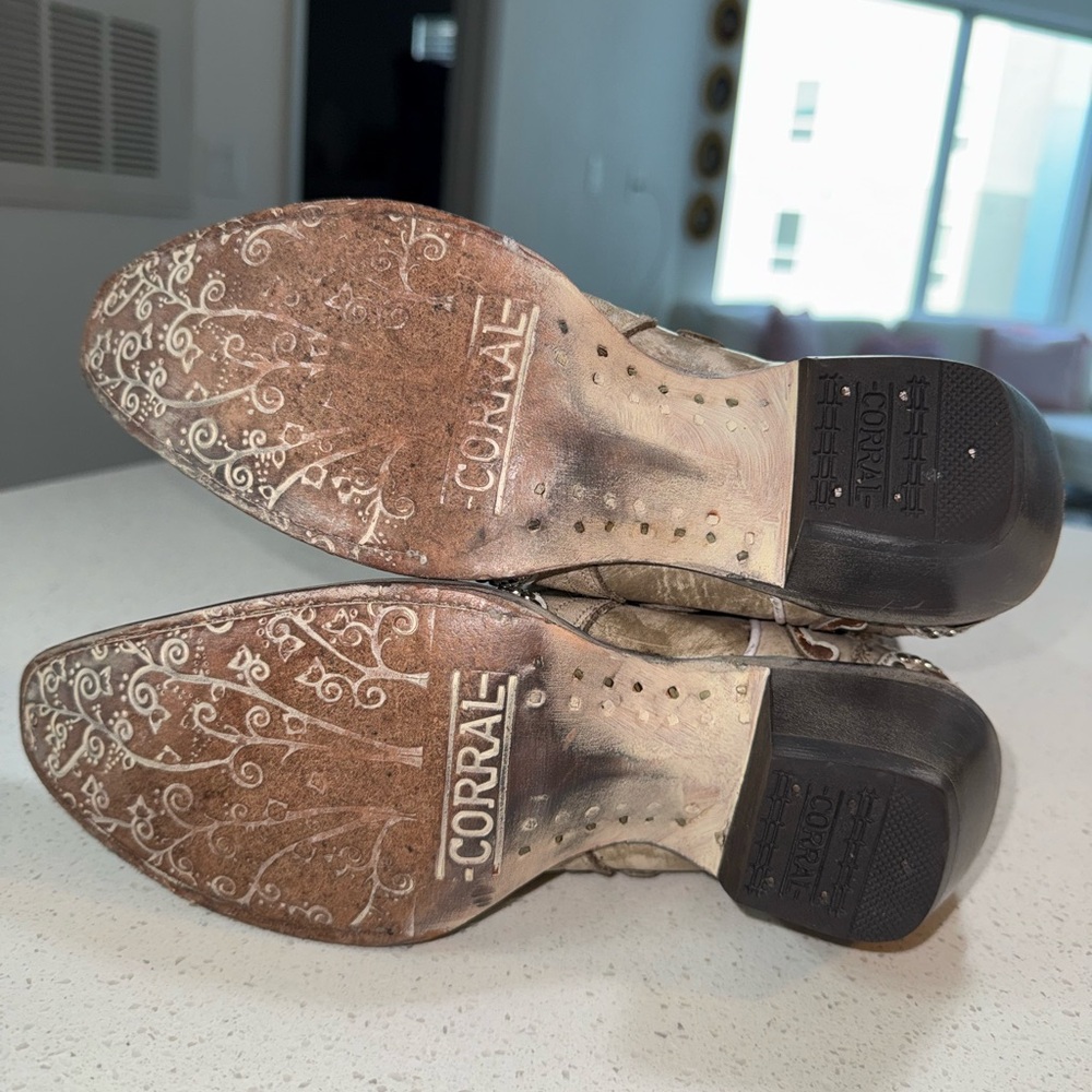 Corral Cream And Brown Embroidered Heeled Boots - image 8
